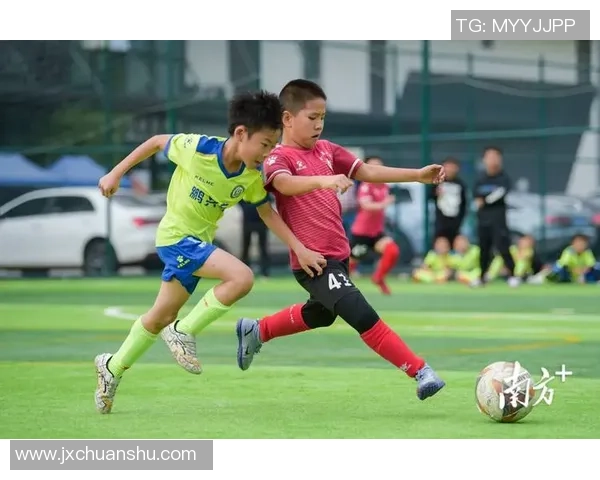 裕达足球引领新潮流助力青少年成长与梦想实现